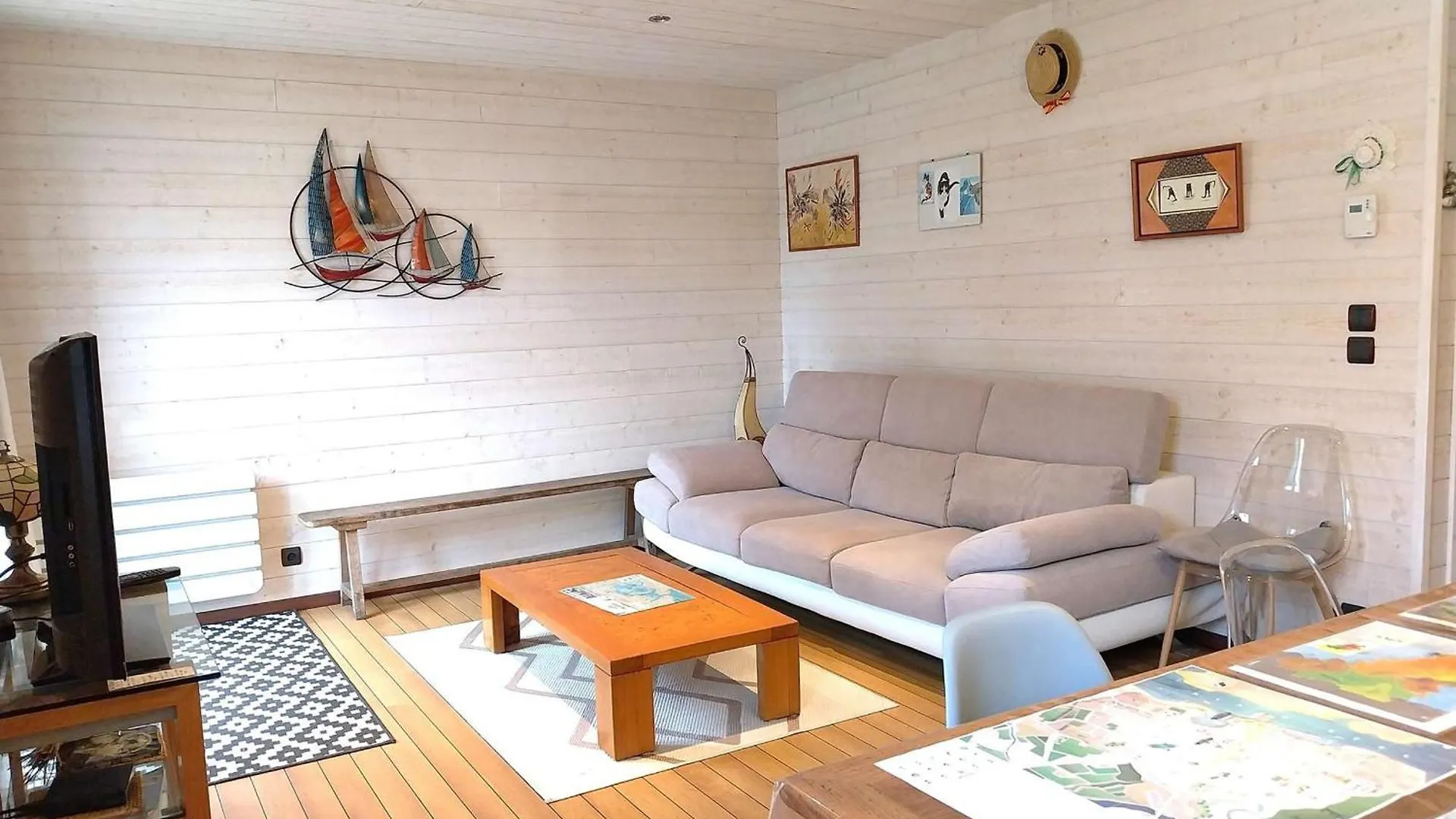Villa Calme, Terrasses, Animaux Acceptes, Parking, Wifi - Fr-1-479-202 Étel